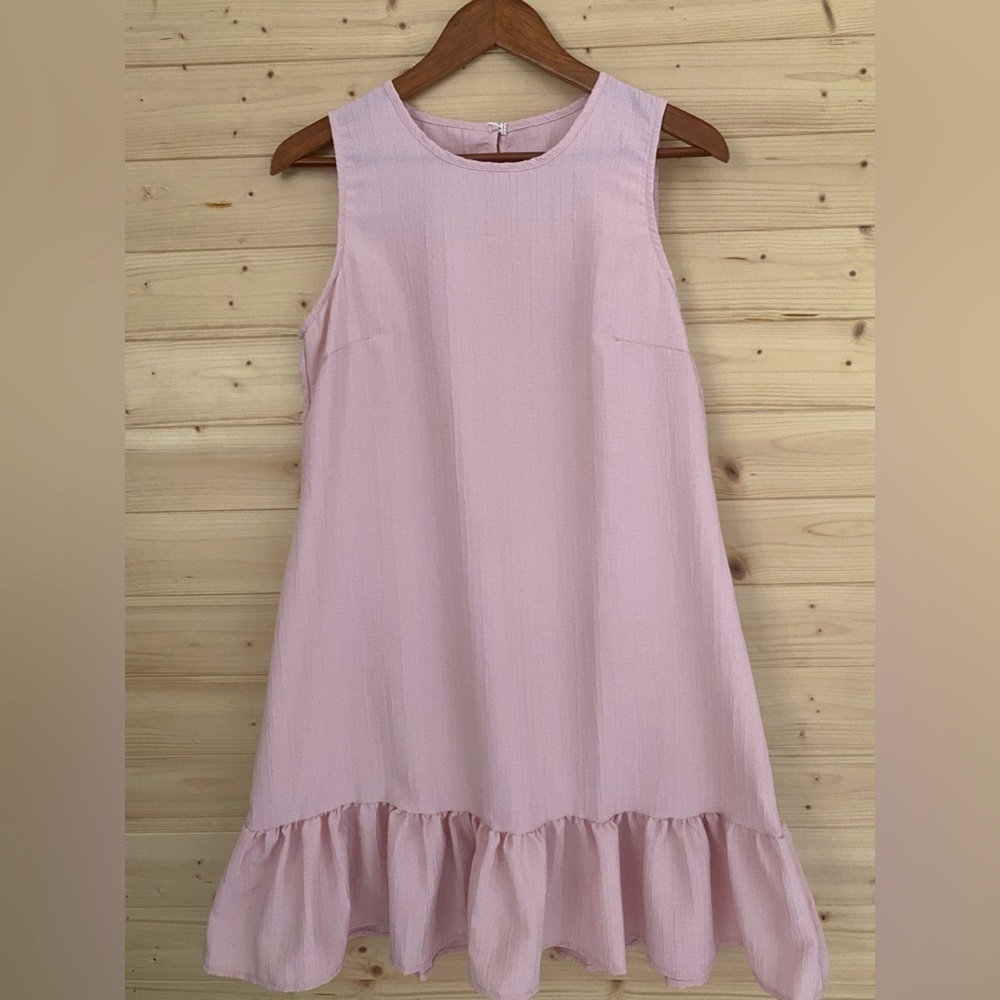 NWOT A-LINE Crew Neck Lightweight Swing Soft Pale Pinkish Women’s Small Dress